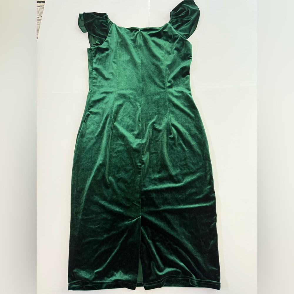 GownTown Emerald Green Velvet Midi Dress | Flutter Sleeve | Size XXL